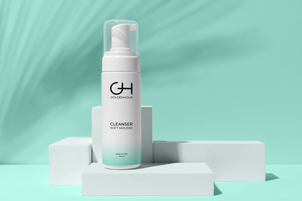 confezione di mouse detergente per il viso adatta per pelli giovani