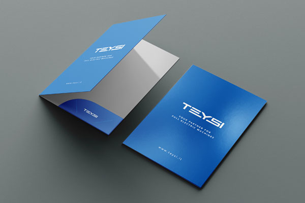 cartellina porta documenti per azienda che vende e installa macchine full electric per lo stampaggio plastico industriale